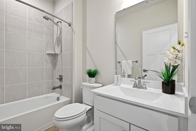 8115 PRIMROSE LN, Laurel, MD 20723