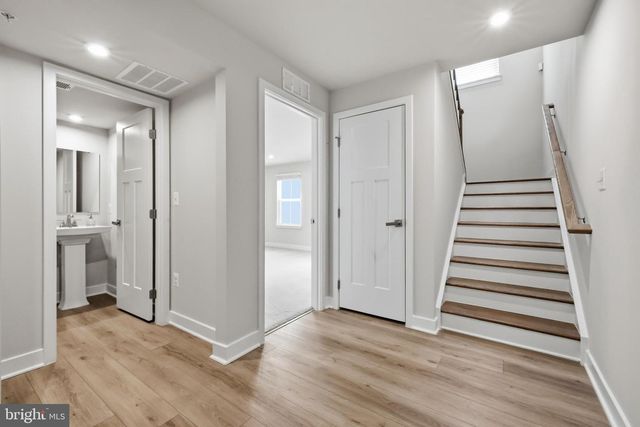 8115 PRIMROSE LN, Laurel, MD 20723