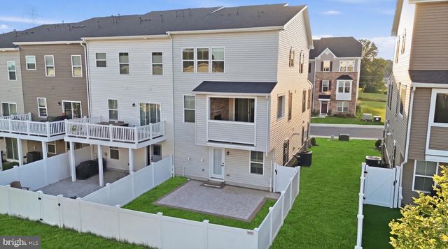 8115 PRIMROSE LN, Laurel, MD 20723