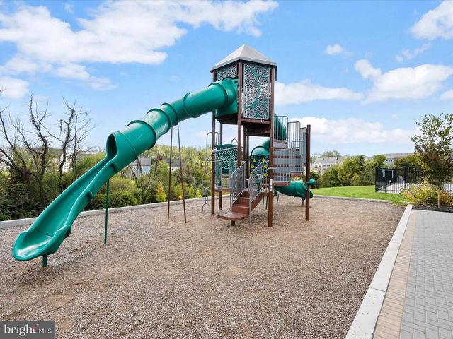 8115 PRIMROSE LN, Laurel, MD 20723