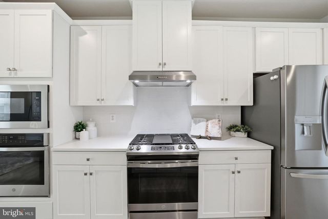 8115 PRIMROSE LN, Laurel, MD 20723