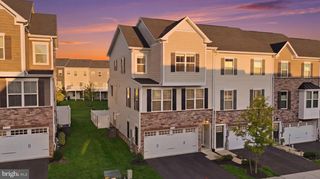 8115 PRIMROSE LN, Laurel, MD 20723