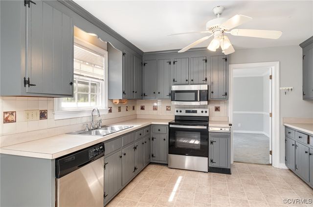 1771 Robindale Rd, North Chesterfield, VA 23235