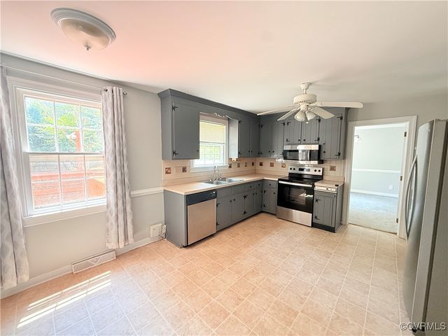1771 Robindale Rd, North Chesterfield, VA 23235