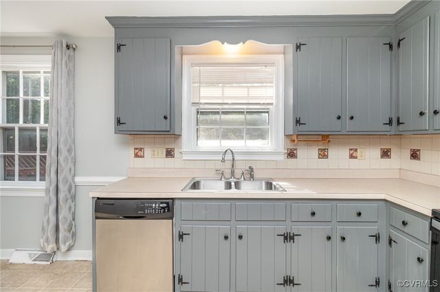 1771 Robindale Rd, North Chesterfield, VA 23235