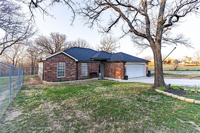 21314 W 20th Street S, Sand Springs, OK 74063