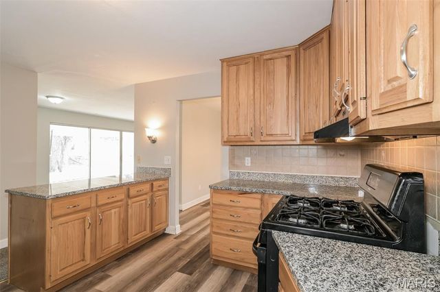 660 Brookstone Drive, Florissant, MO 63033