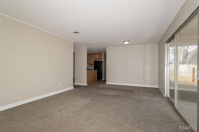 660 Brookstone Drive, Florissant, MO 63033