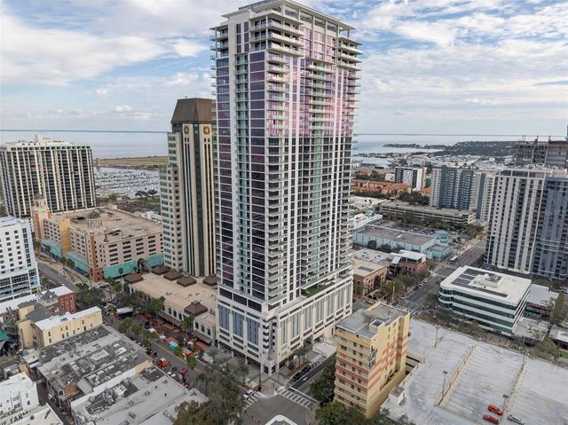 275 1ST AVENUE S 1903, St Petersburg, FL 33701