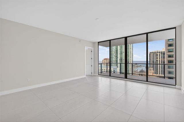 275 1ST AVENUE S 1903, St Petersburg, FL 33701