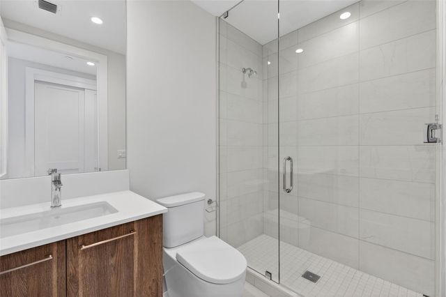 275 1ST AVENUE S 1903, St Petersburg, FL 33701