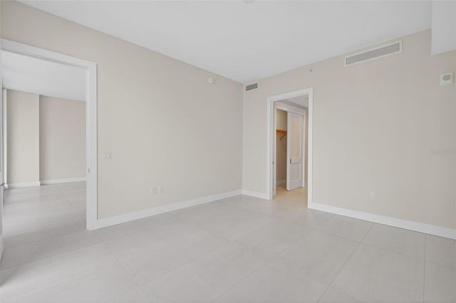 275 1ST AVENUE S 1903, St Petersburg, FL 33701