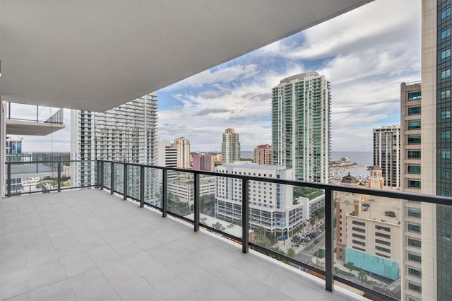 275 1ST AVENUE S 1903, St Petersburg, FL 33701