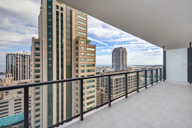 275 1ST AVENUE S 1903, St Petersburg, FL 33701