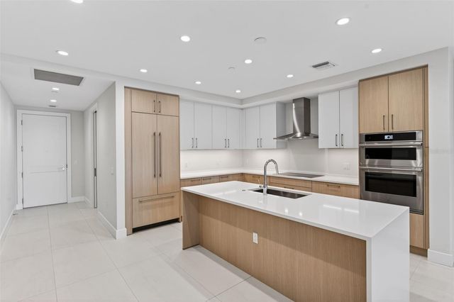 275 1ST AVENUE S 1903, St Petersburg, FL 33701