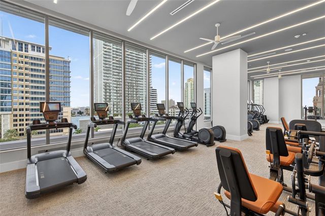 275 1ST AVENUE S 1903, St Petersburg, FL 33701