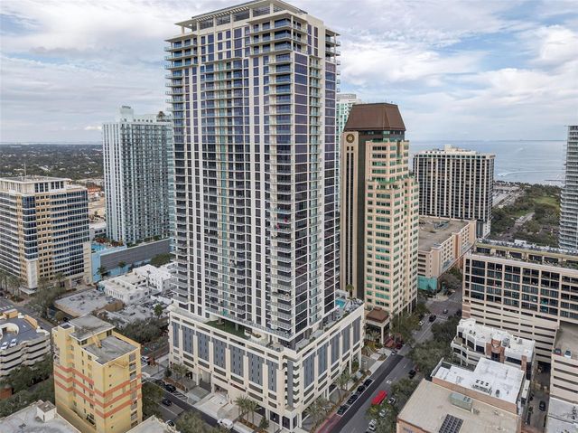 275 1ST AVENUE S 1903, St Petersburg, FL 33701