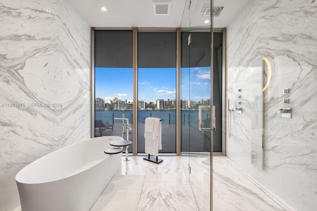 5 Grove Isle Dr L205, Miami, FL 33133