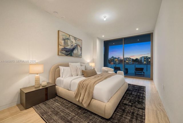 5 Grove Isle Dr L205, Miami, FL 33133