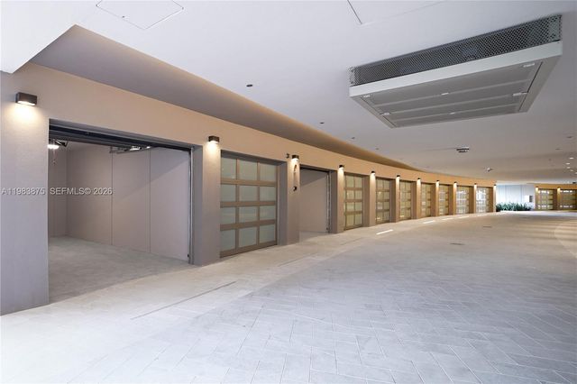 5 Grove Isle Dr L205, Miami, FL 33133