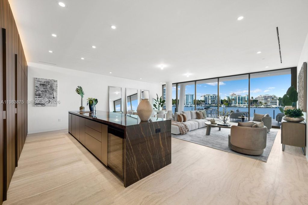 5 Grove Isle Dr L205, Miami, FL 33133