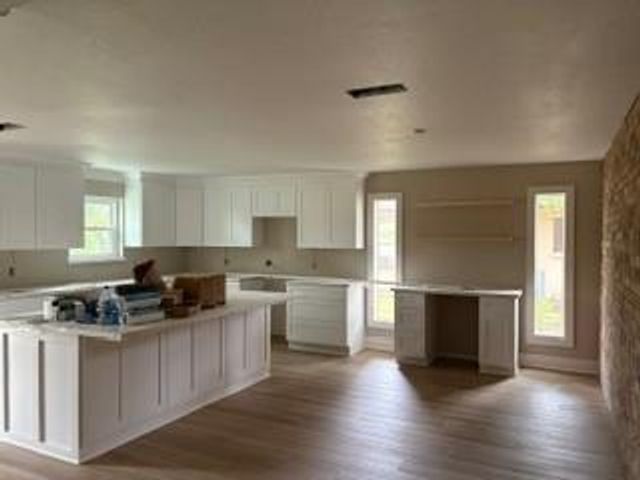 136 Talisman Street, Lake Jackson, TX 77566