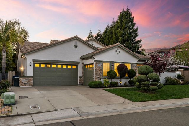 7788 Tigerwoods Dr, Sacramento, CA 95829