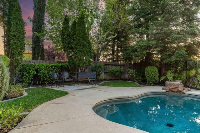 7788 Tigerwoods Dr, Sacramento, CA 95829