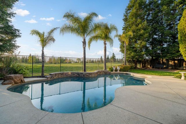 7788 Tigerwoods Dr, Sacramento, CA 95829