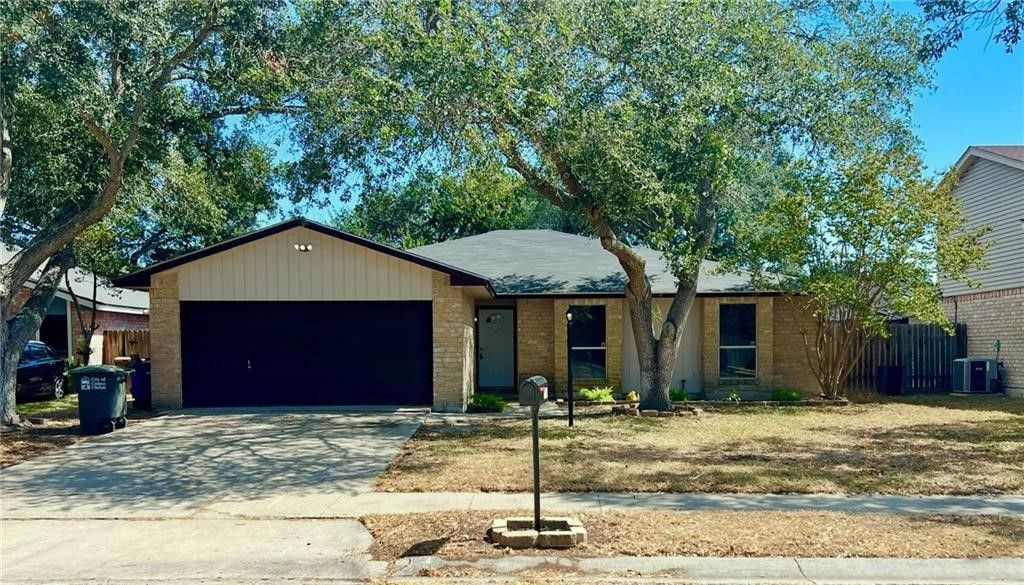 5914 Flagstaff Dr, Corpus Christi, TX 78414