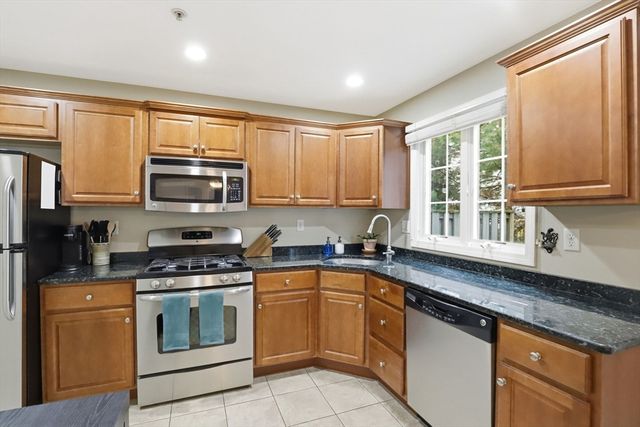 300 Justin Dr. 2, Weymouth, MA 02188