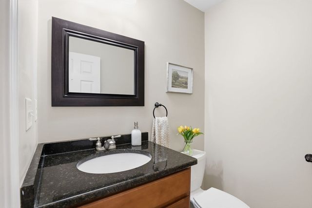 300 Justin Dr. 2, Weymouth, MA 02188