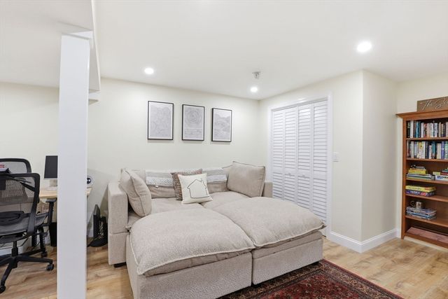 300 Justin Dr. 2, Weymouth, MA 02188