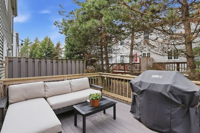 300 Justin Dr. 2, Weymouth, MA 02188