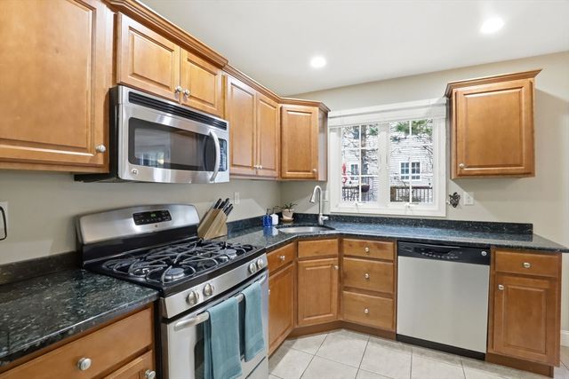 300 Justin Dr. 2, Weymouth, MA 02188
