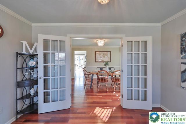 1551 Thornwood View North, Forks Twp, PA 18040