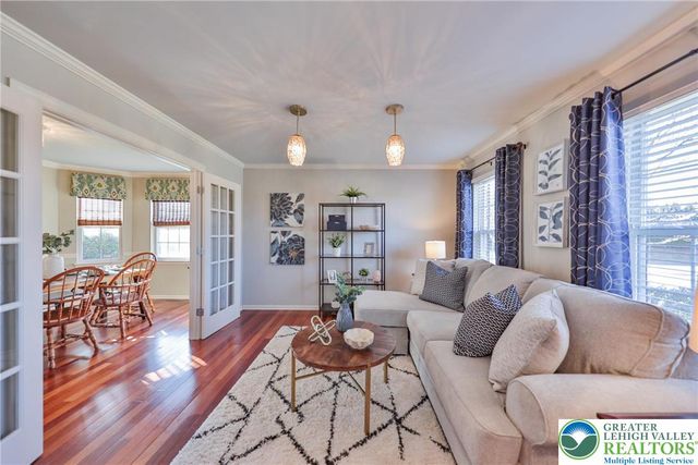 1551 Thornwood View North, Forks Twp, PA 18040