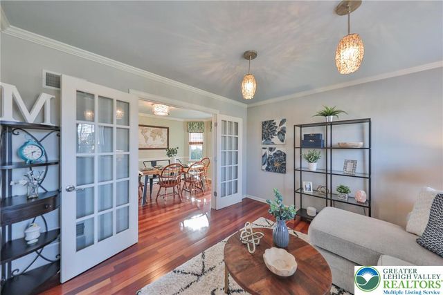 1551 Thornwood View North, Forks Twp, PA 18040