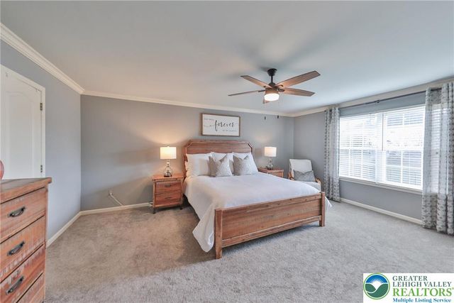 1551 Thornwood View North, Forks Twp, PA 18040