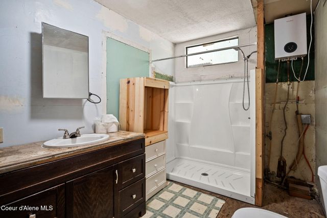 963 Upper Samuels Rd, Sandpoint, ID 83864