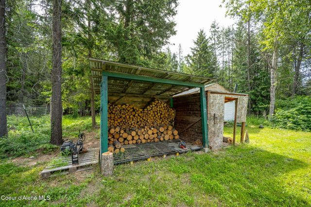 963 Upper Samuels Rd, Sandpoint, ID 83864