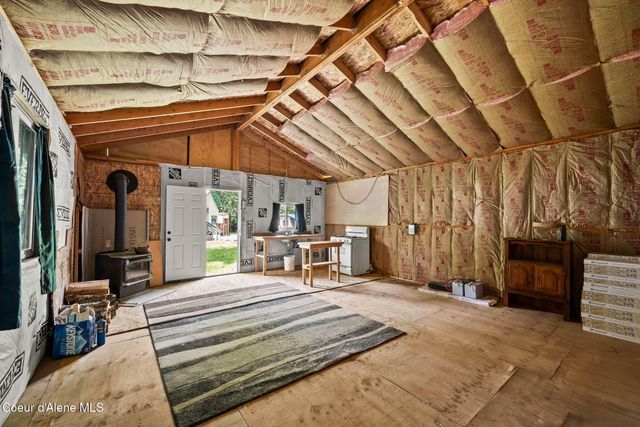963 Upper Samuels Rd, Sandpoint, ID 83864