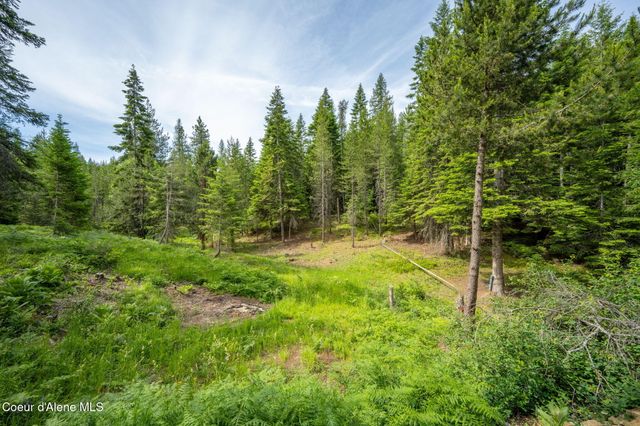 963 Upper Samuels Rd, Sandpoint, ID 83864
