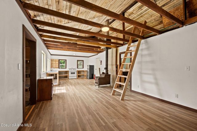 963 Upper Samuels Rd, Sandpoint, ID 83864