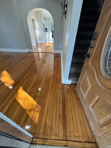 86 Alden St, Springfield, MA 01109