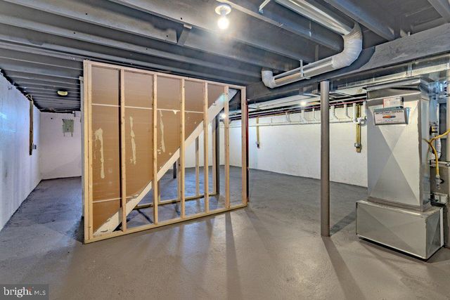 204 THIRD AVE, West Berlin, NJ 08091