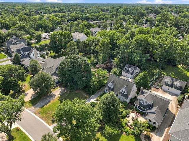 115 Ann Street, Clarendon Hills, IL 60514