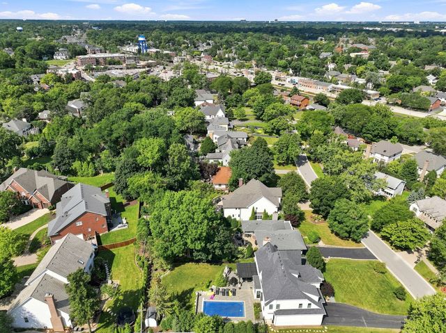 115 Ann Street, Clarendon Hills, IL 60514