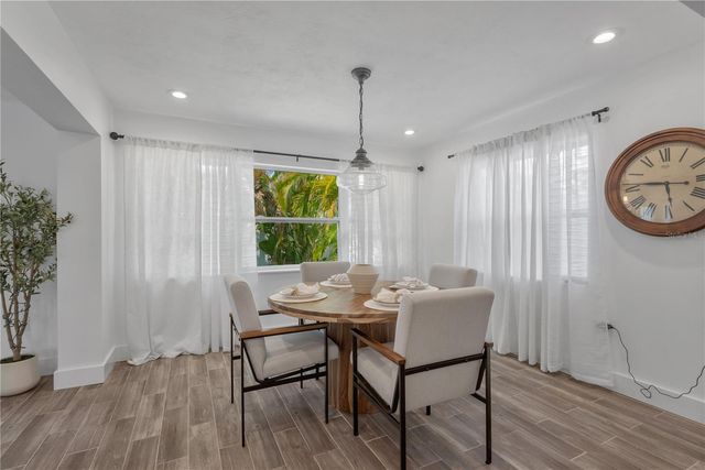 1867 MARYLAND AVENUE NE, St Petersburg, FL 33703