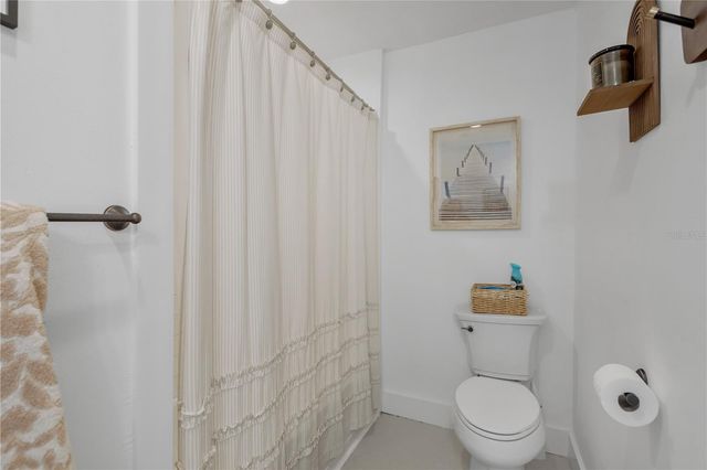 1867 MARYLAND AVENUE NE, St Petersburg, FL 33703